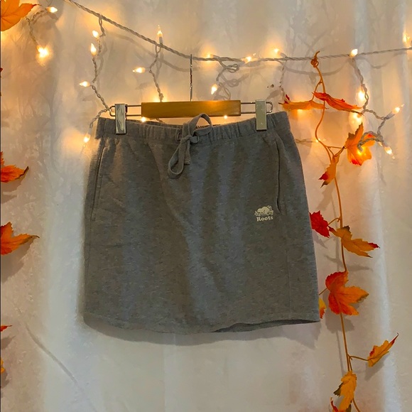 Roots skirt - Picture 1 of 2